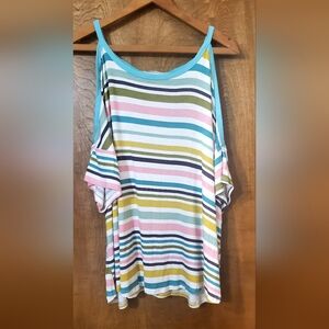 NWT Size 3X Cold Shoulder Top